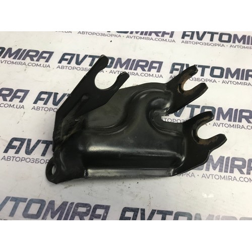 Кронштейн тросов коробки передач Ford Focus 2 2005-2010 3M5R7474HA